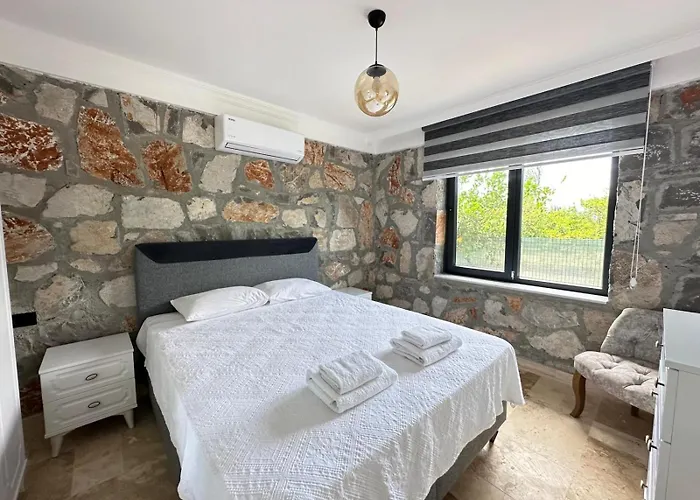 Yazz Villa *